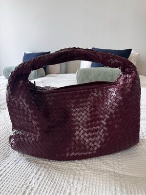 Woven Leather Bag in Dark Wine